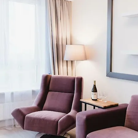 LuxLux Apartments Metro Slodowiec Warszawa Zewnętrze zdjęcie