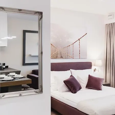 LuxLux Apartments Metro Slodowiec Warszawa Zewnętrze zdjęcie