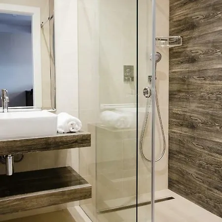 LuxLux Apartments Metro Slodowiec Warszawa Zewnętrze zdjęcie