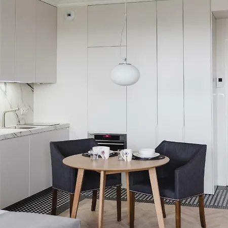 LuxLux Apartments Metro Slodowiec Warszawa Zewnętrze zdjęcie