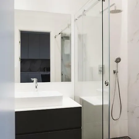 LuxLux Apartments Metro Slodowiec Warszawa Zewnętrze zdjęcie