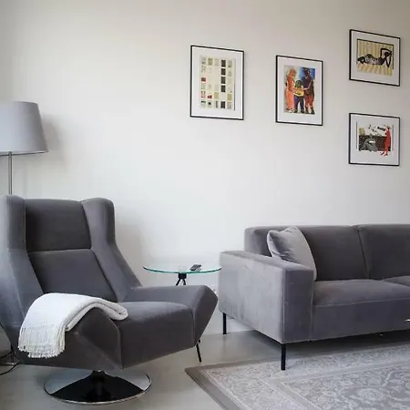 LuxLux Apartments Metro Slodowiec Warszawa Zewnętrze zdjęcie