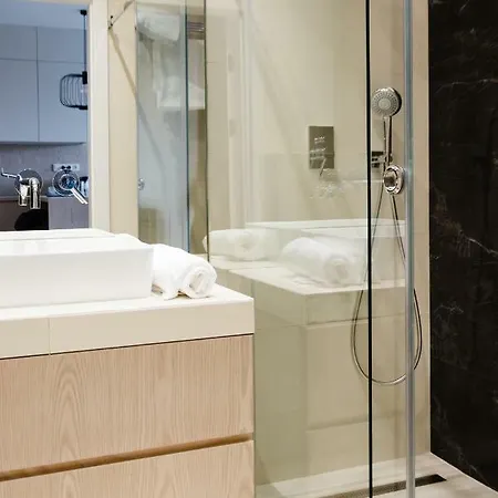 LuxLux Apartments Metro Slodowiec Warszawa Zewnętrze zdjęcie
