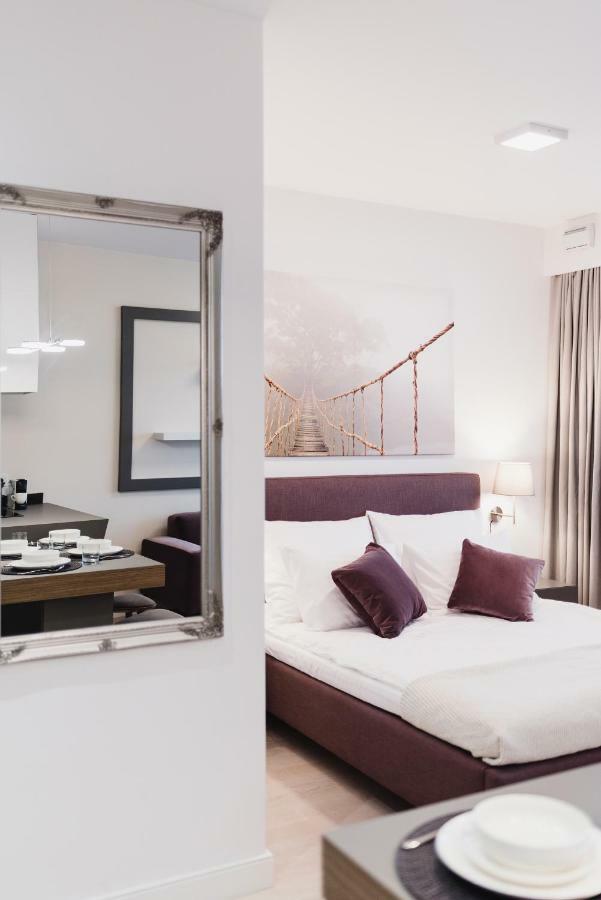 Luxlux Metro Slodowiec Apartment Warschau